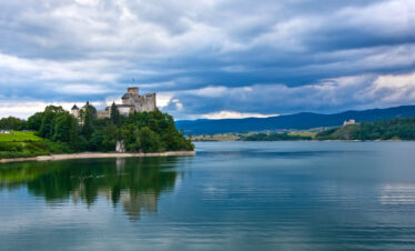 Forts, Lakes & Hills